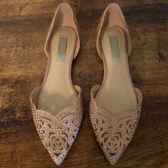 Betsy Johnson Wedding flats! - Picture 1 of 2